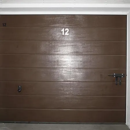 아파트 Magnetic Mehoffera