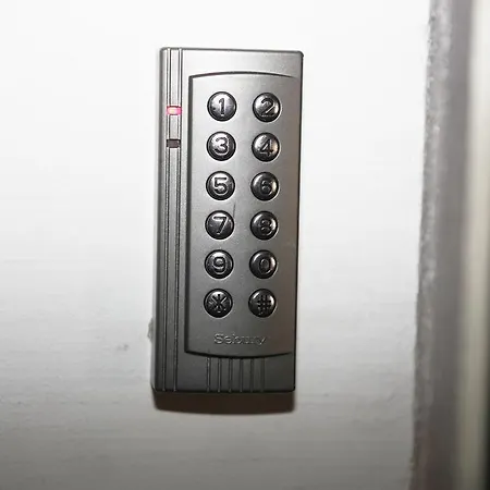Magnetic Mehoffera Apartment Warsaw